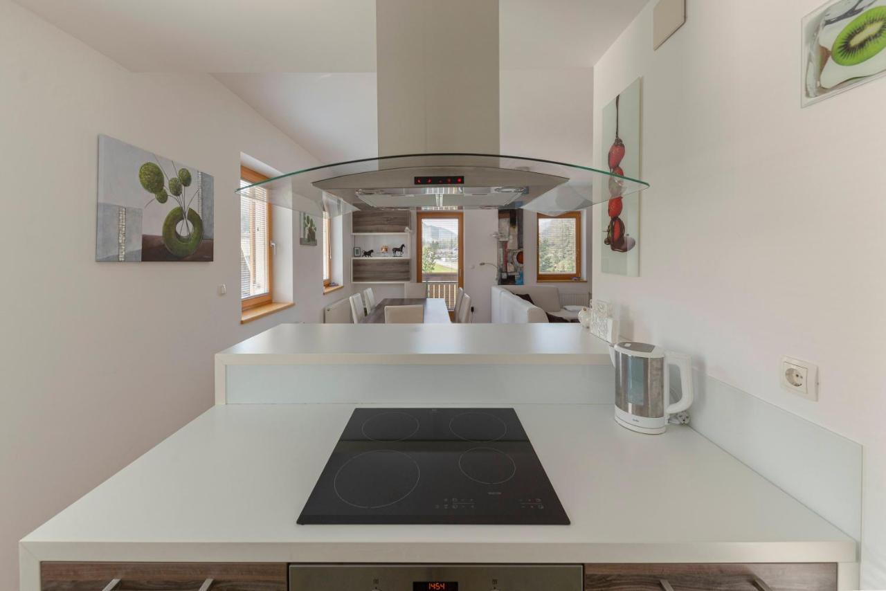 Sunee Apartment Кранска гора Екстериор снимка